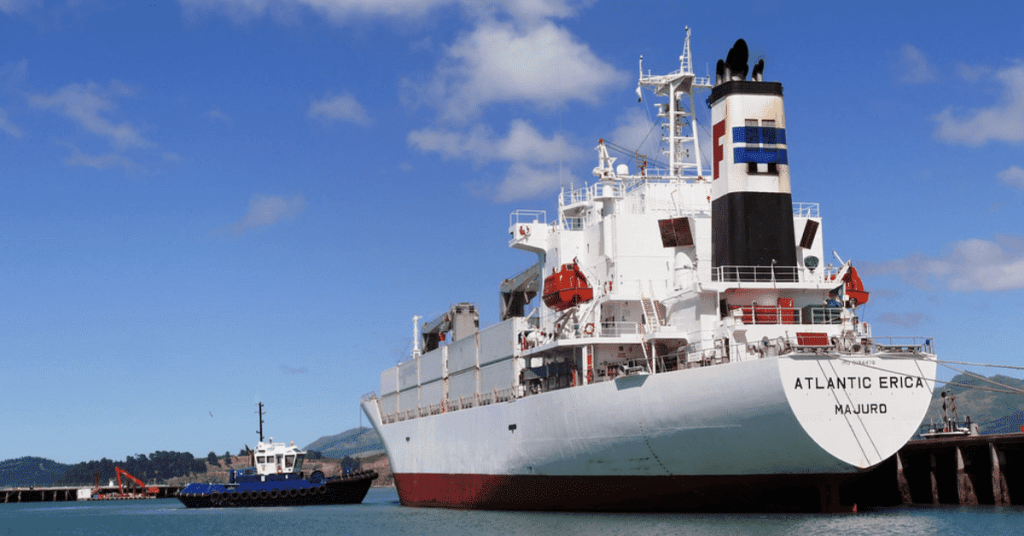 آشنایی با انواع کشتی تجاری | شرکت ترخیص کالا | آریاناجم